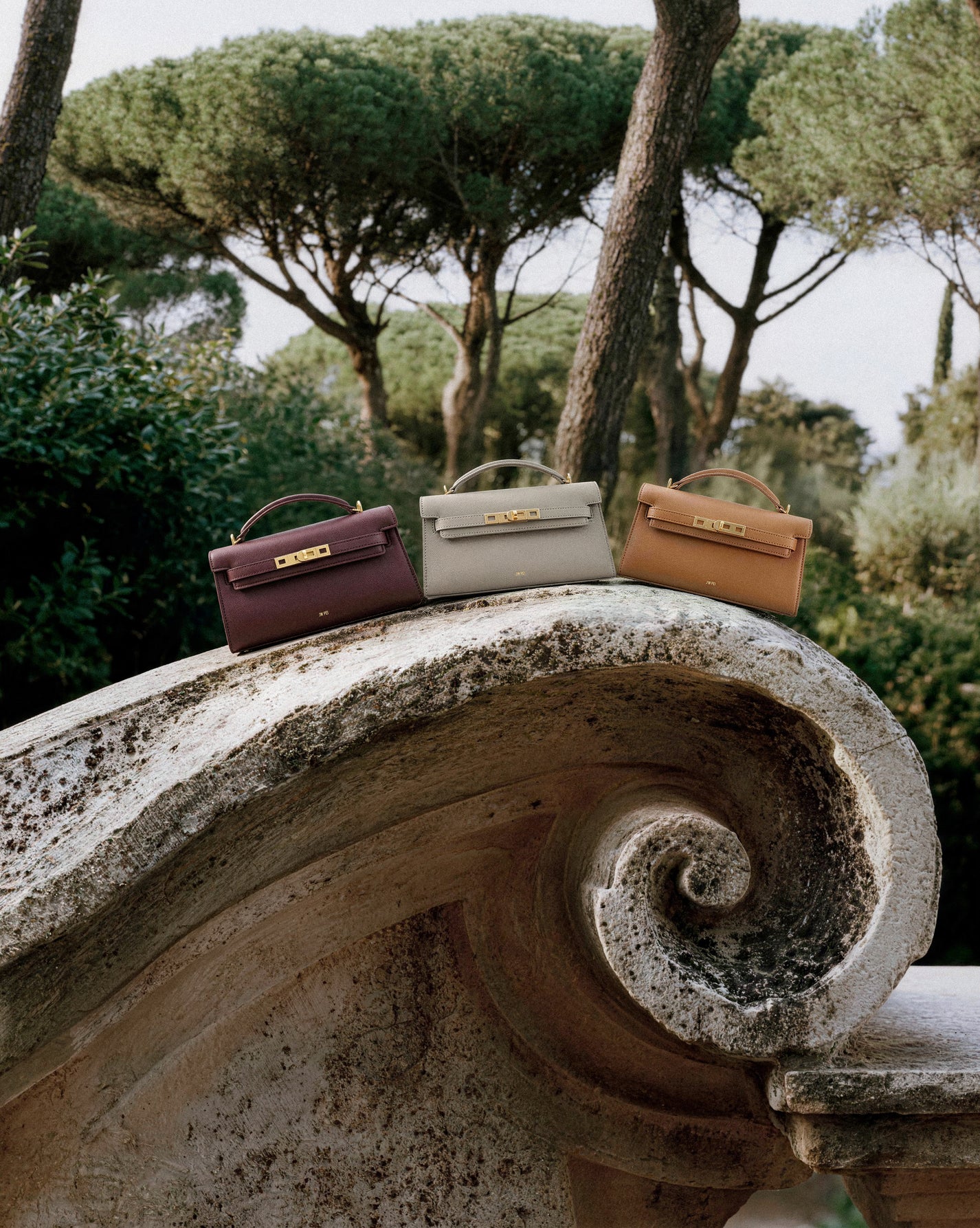 スプリングキャリー<p><u>バッグを探す</u></p>