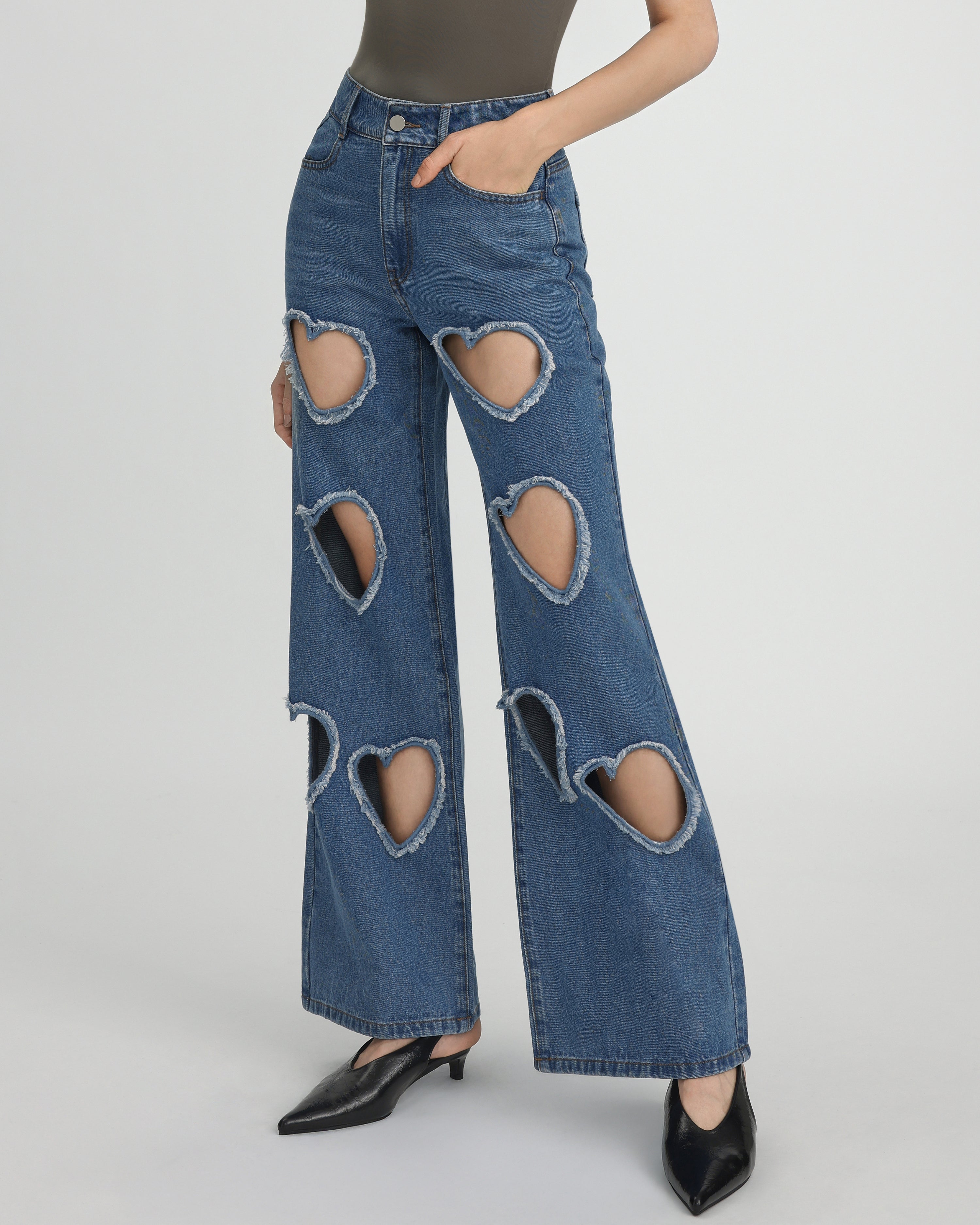 MOUSSY BEP HEART DENIM ショーツデニム Sophia 装飾ハートカットアウトデニムジーンズ - ミディアムブルー