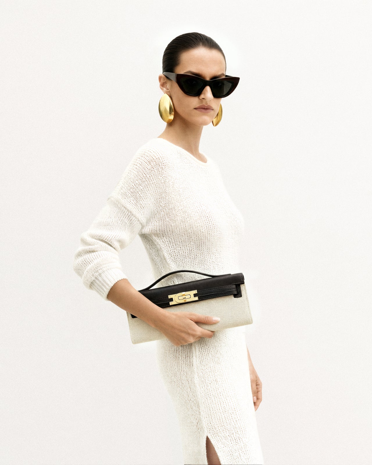 Bria ストラクチャードトップハンドルバッグ - ブラックキャンバス