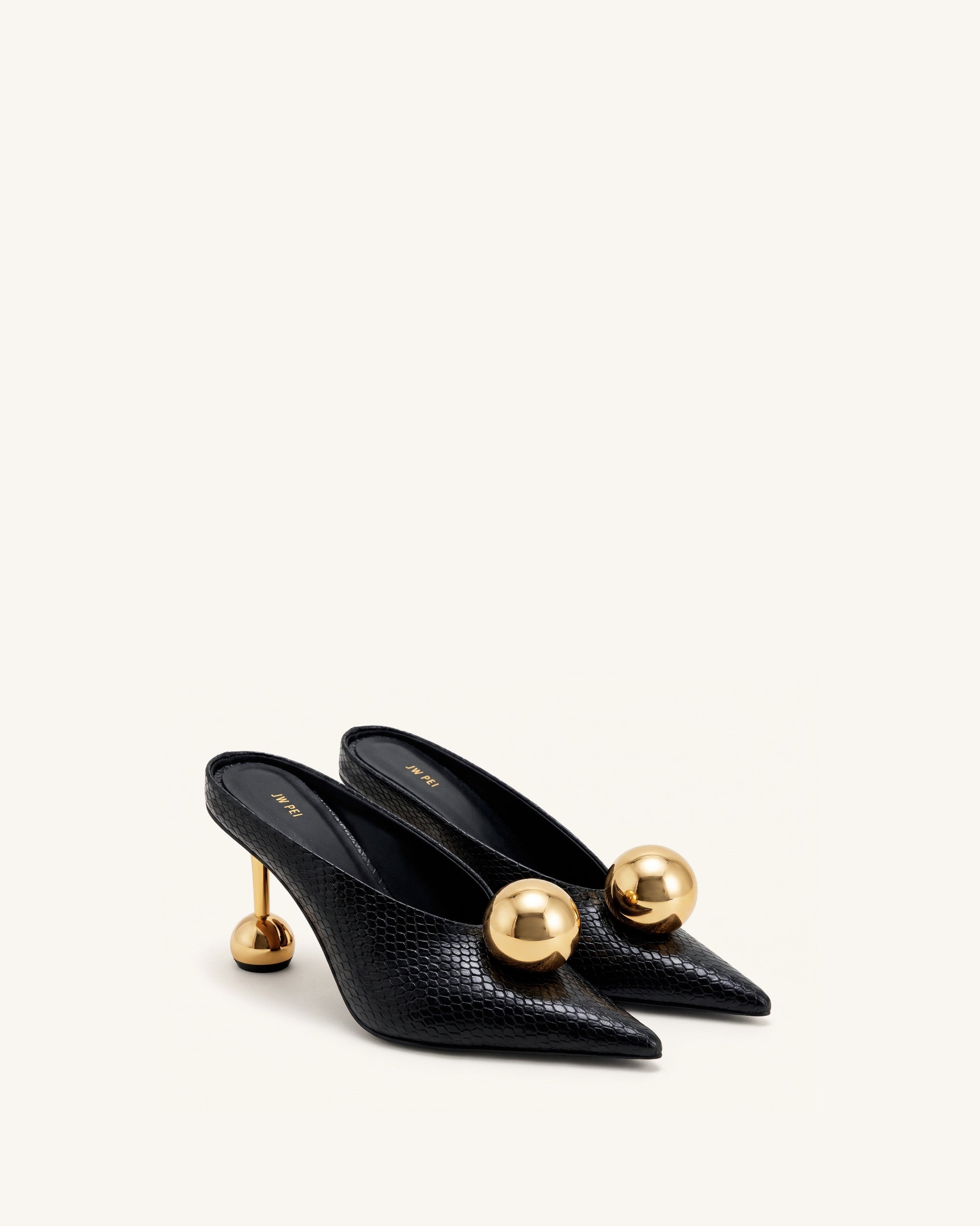 NEW IN-SHOES – JW PEI Japan Official