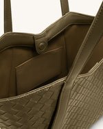 Kiana 大容量編み込みトートバッグ - ダークオリーブ