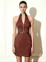 フェイクスエードハルターネックジップフロントミニドレス - バーガンディ