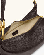 Selia ソフトグレイン クロスボディバッグ - ダークブラウン