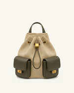 Avery フェイクスエード ドローストリング ユーティリティバックパック – ベージュ＆オリーブ