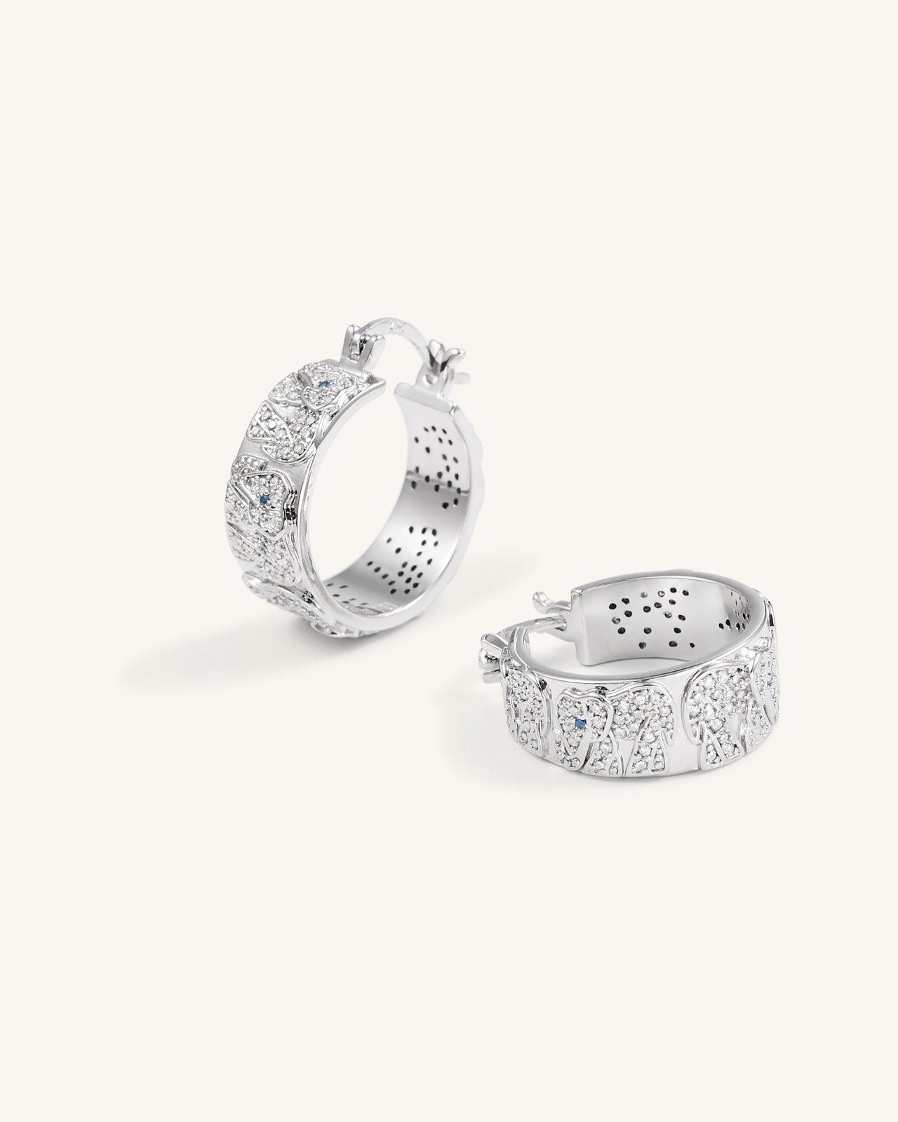 エレファントピアス - 18金ホワイトゴールドメッキ &ホワイトジルコン & ブルースピネル