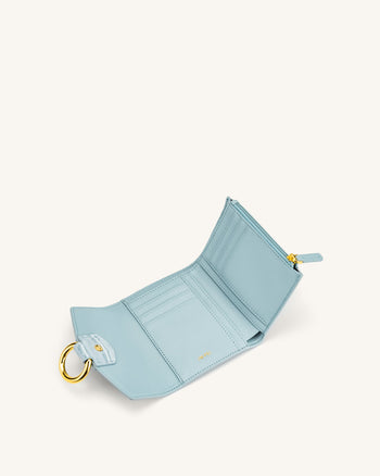 Stella 財布 - アイスブルー クロコ型押し